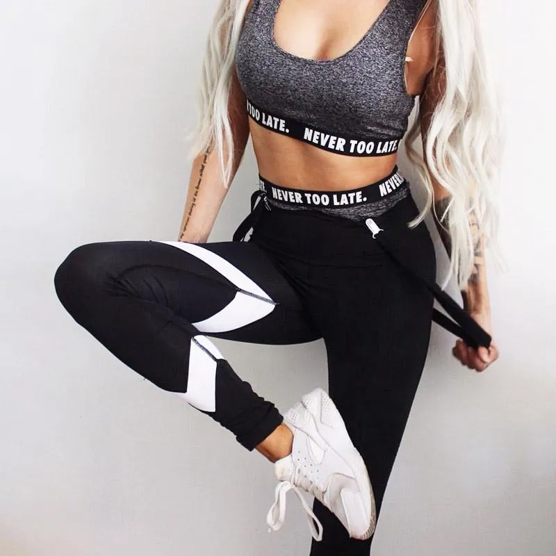 Arrow Print B/W Yoga Leggings