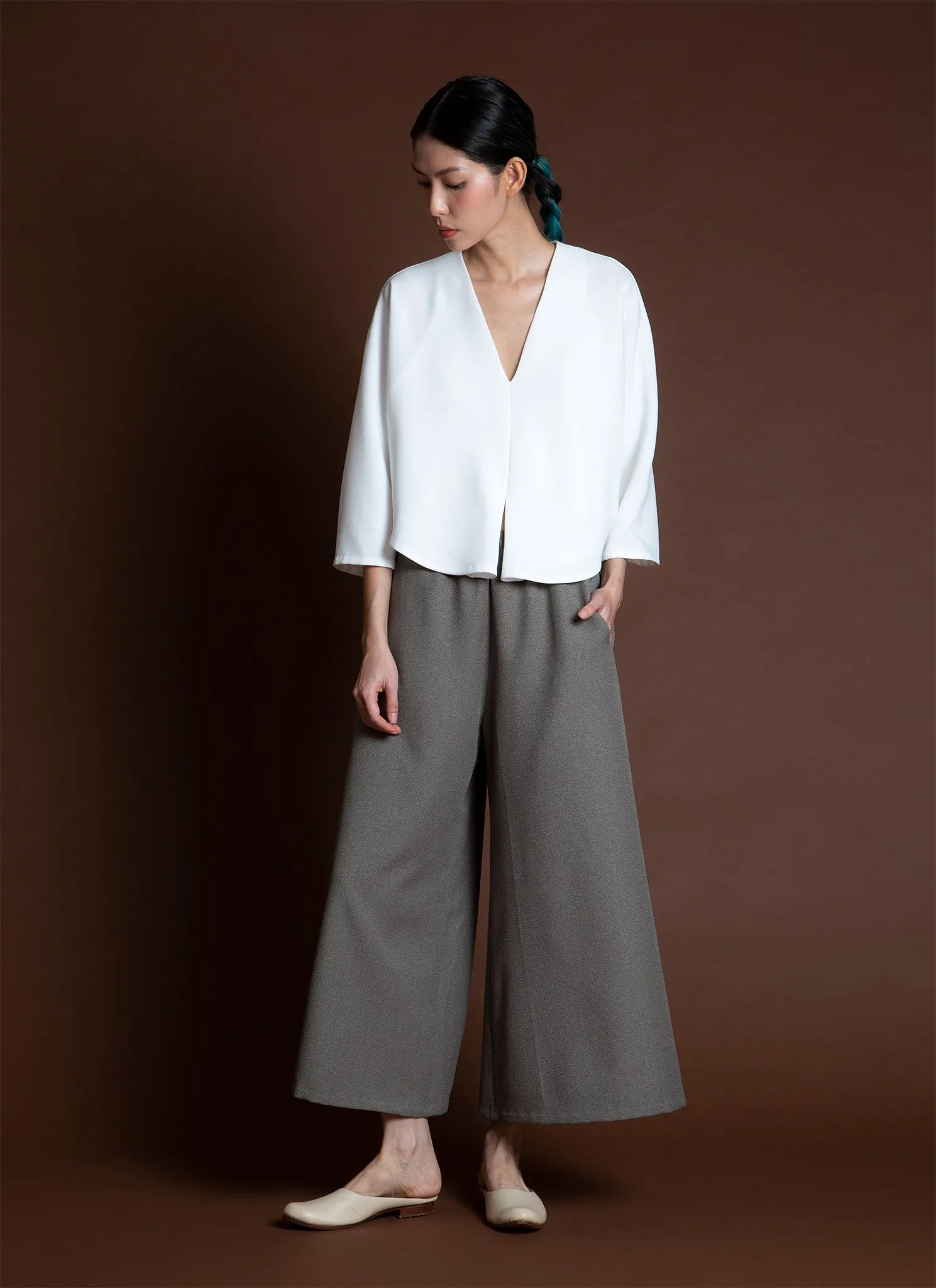 Lemongrass Double Folded Dolman V Neck Top - White