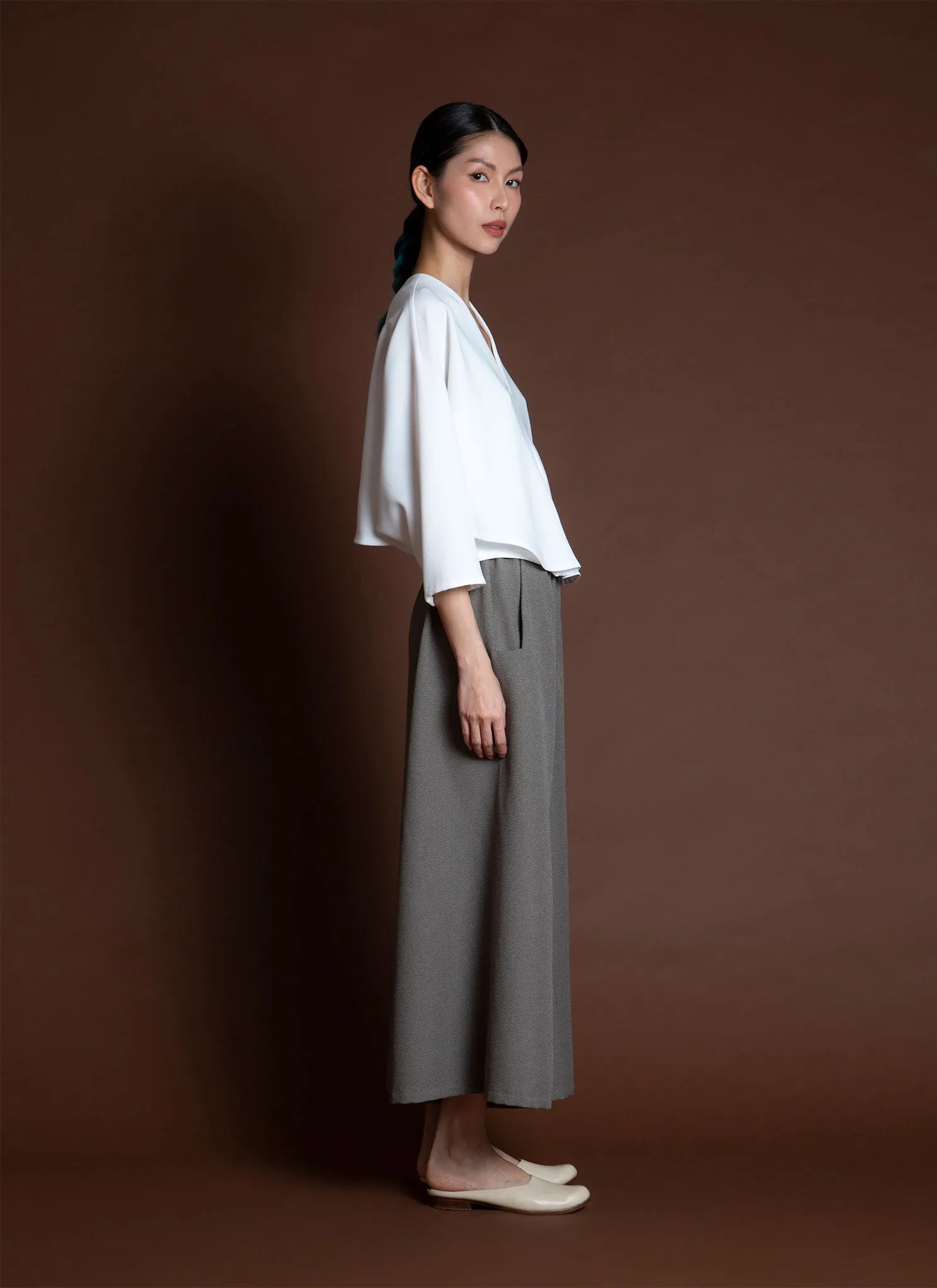 Lemongrass Double Folded Dolman V Neck Top - White